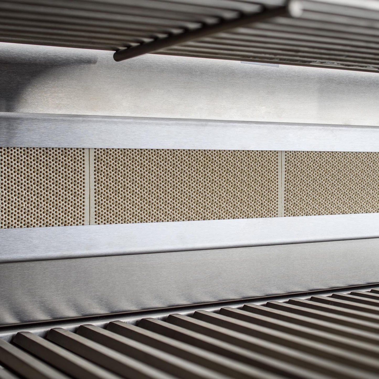 Blaze Professional LUX 44" 4 Burner Built-In Gas Grill BLZ-4PRO