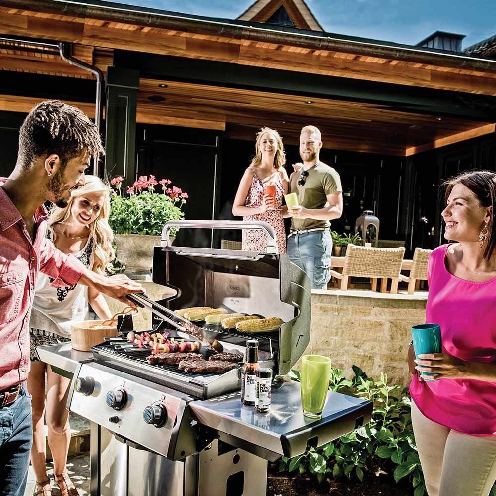 Broil King Signet 320 Gas Grill BK94685