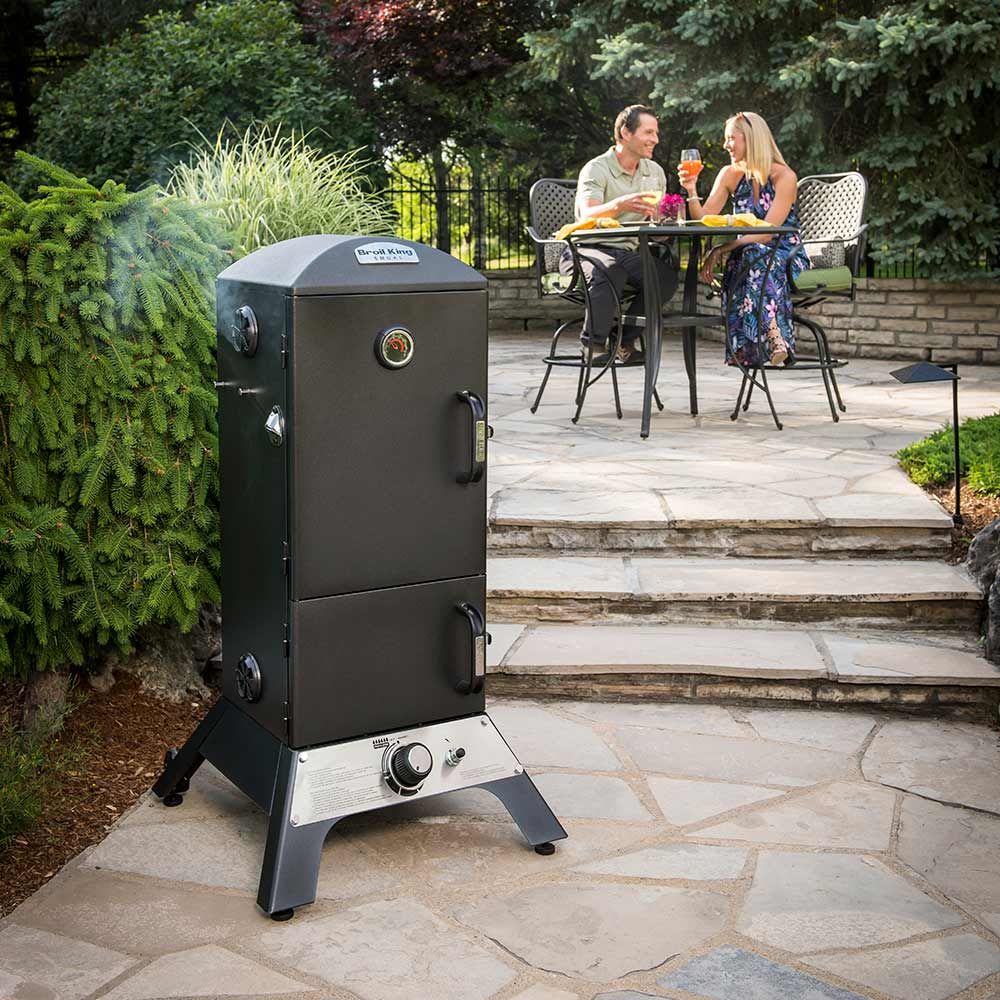Broil King Vertical Gas Smoker BK92361