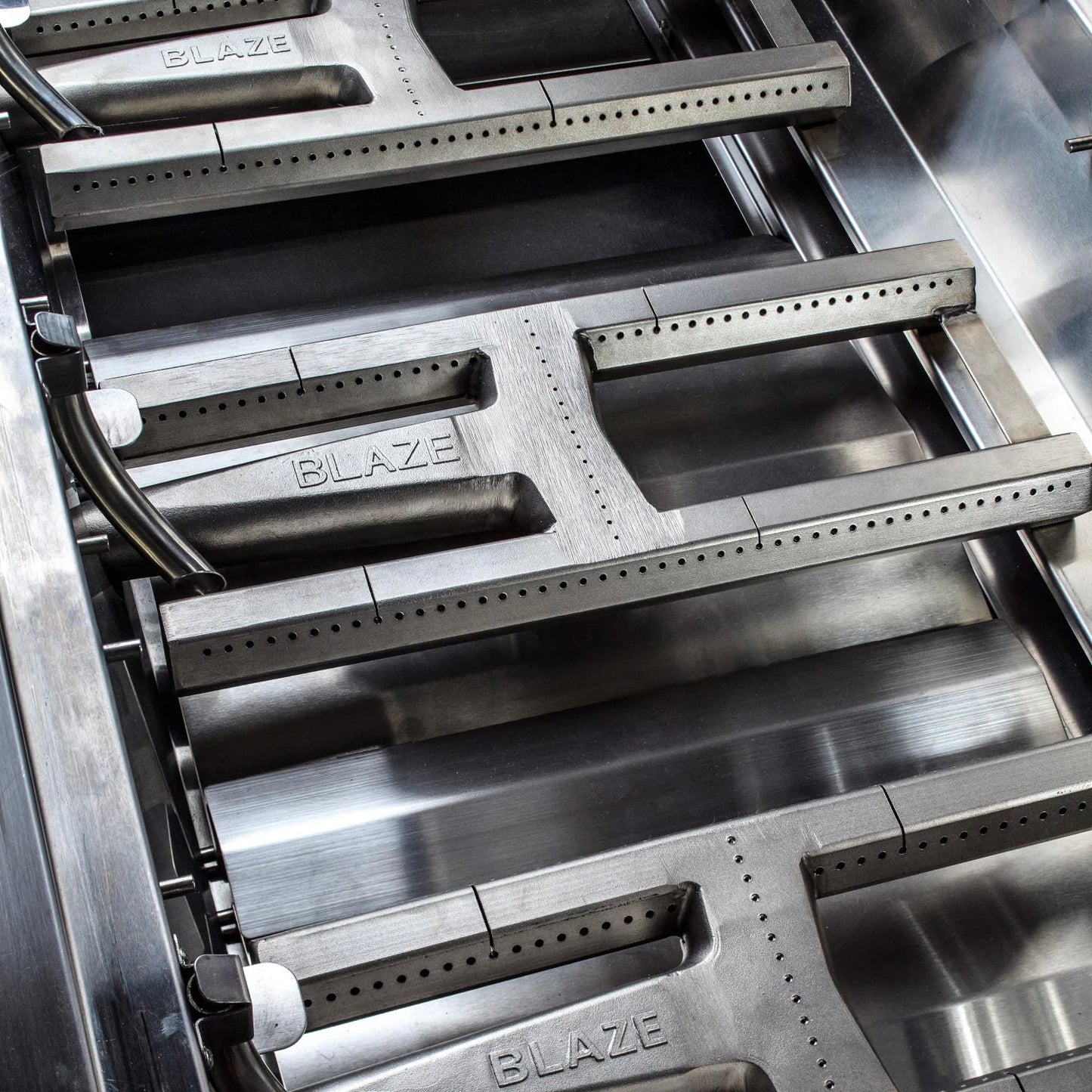 Blaze Professional LUX 44" 4 Burner Built-In Gas Grill BLZ-4PRO