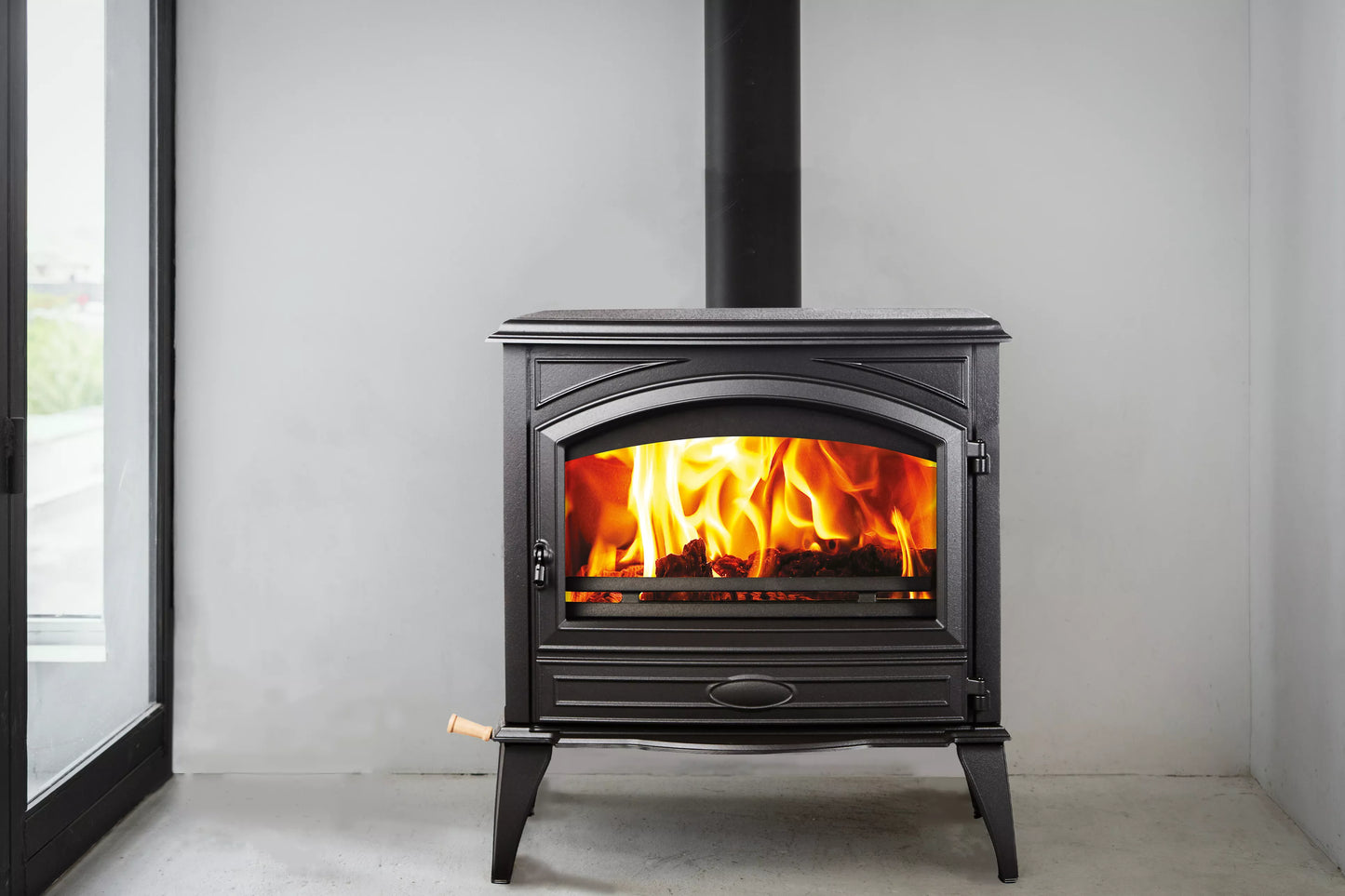 Sierra Flame Lynwood Cast Iron Wood Burning Stove Lynwood-W76