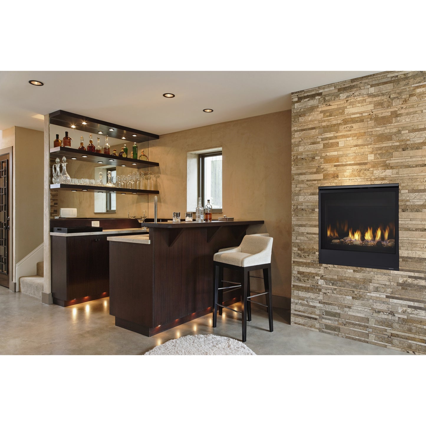 Majestic Quartz 32" Direct Vent Fireplace with Intellifire QUARTZ32IFT