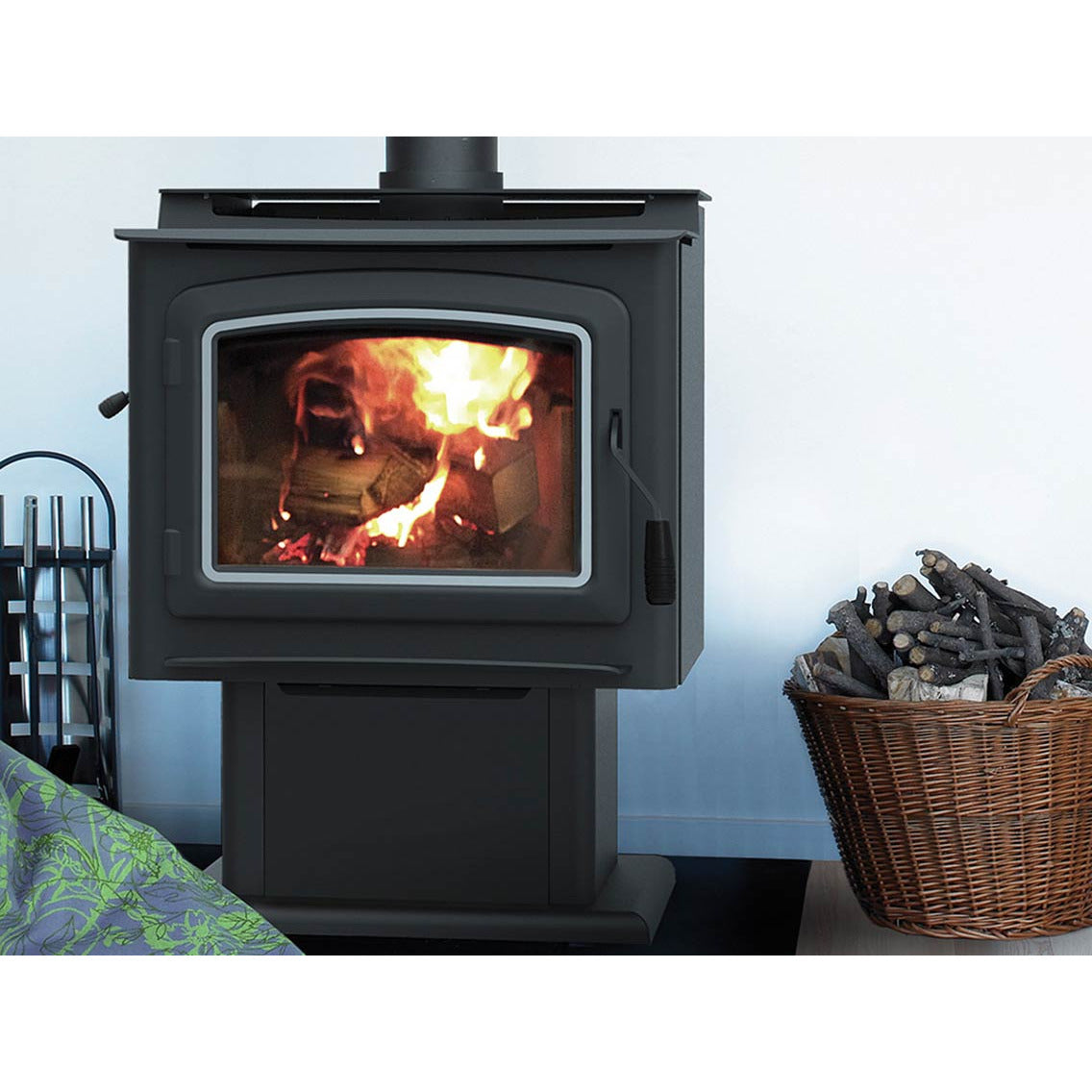 Iron Strike Grandview 300 Free Standing Wood Stove GV300GL